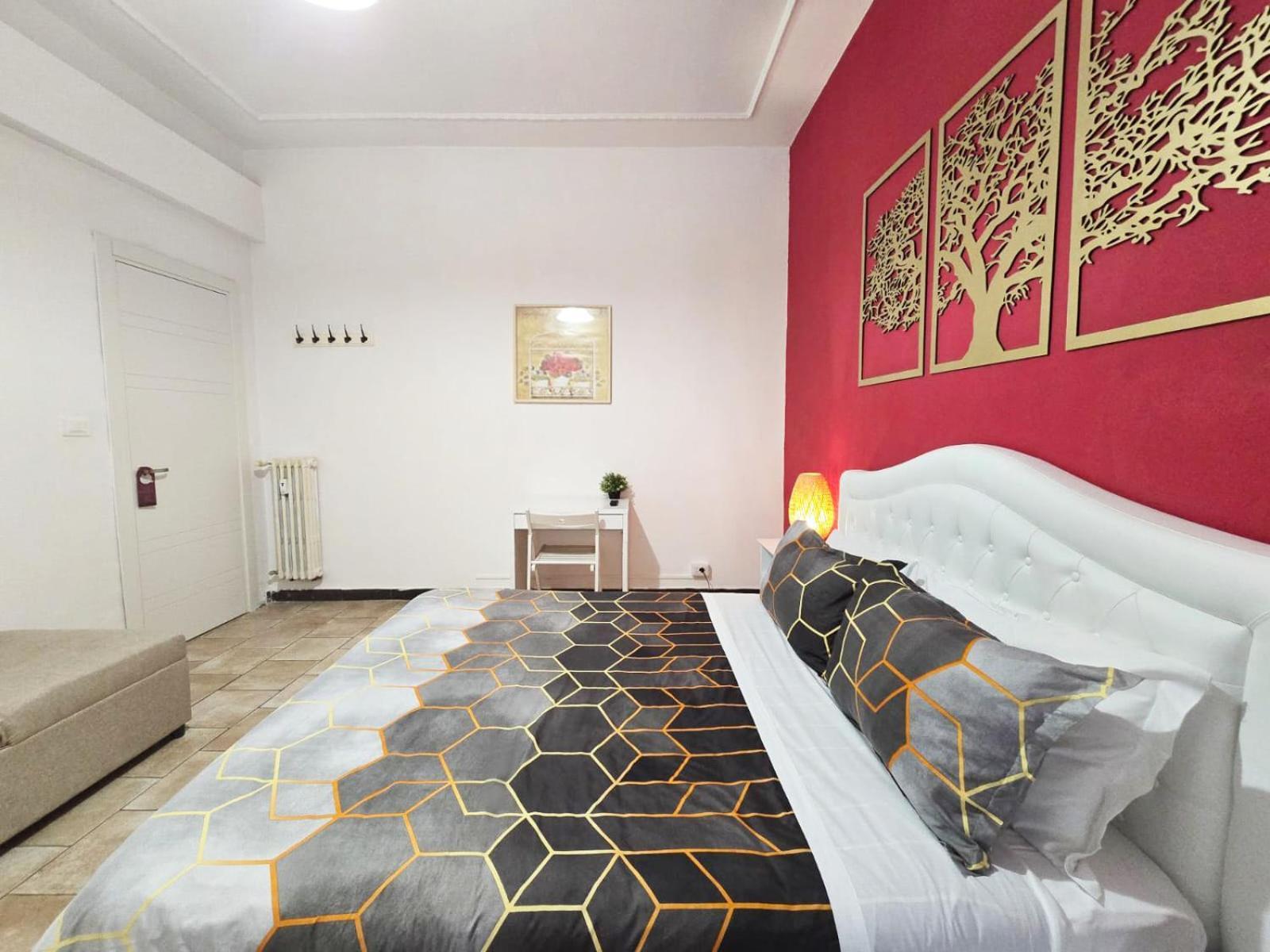 Hosting Flats Guesthouse Рим Екстериор снимка