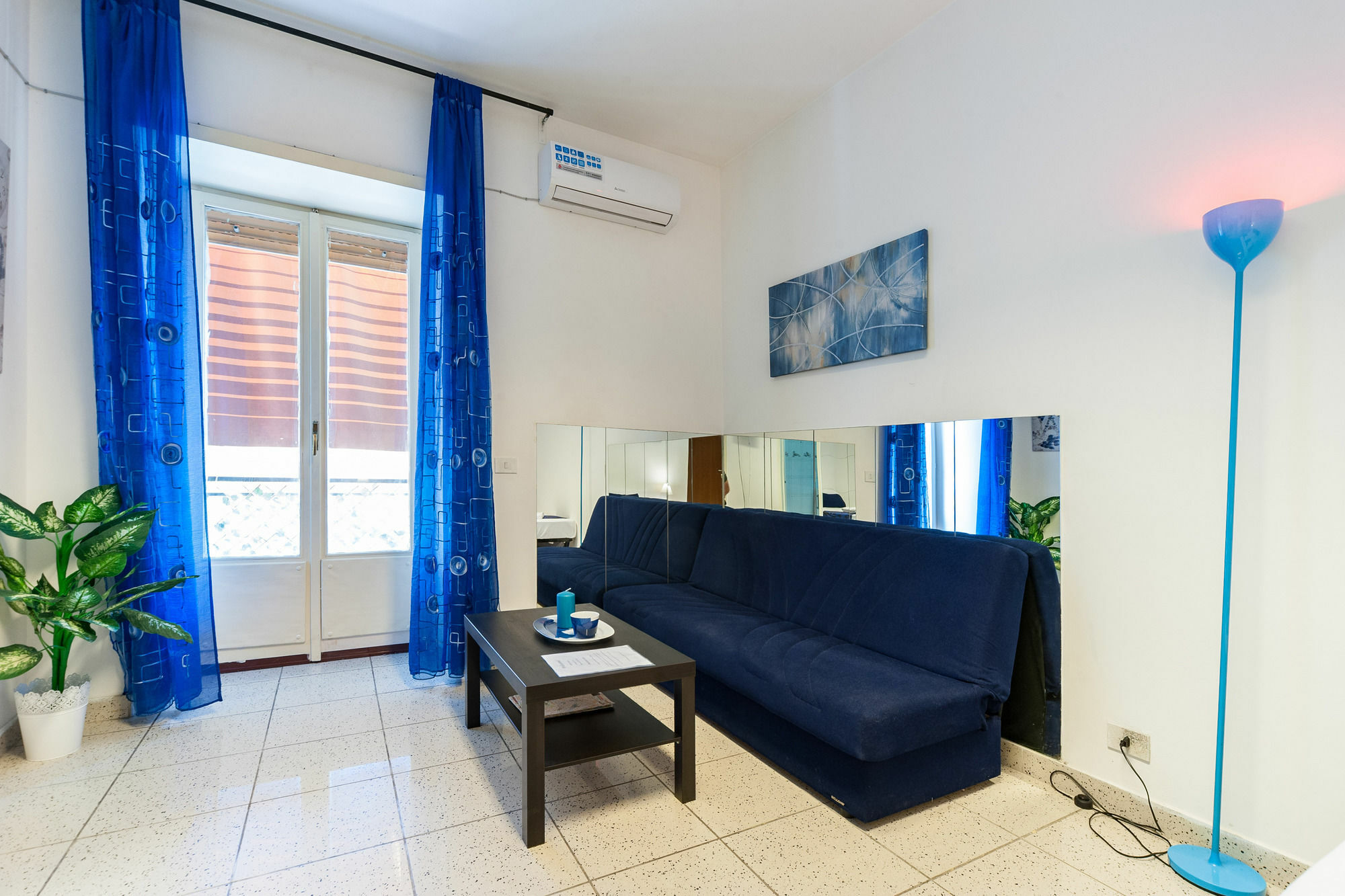 Hosting Flats Guesthouse Рим Екстериор снимка