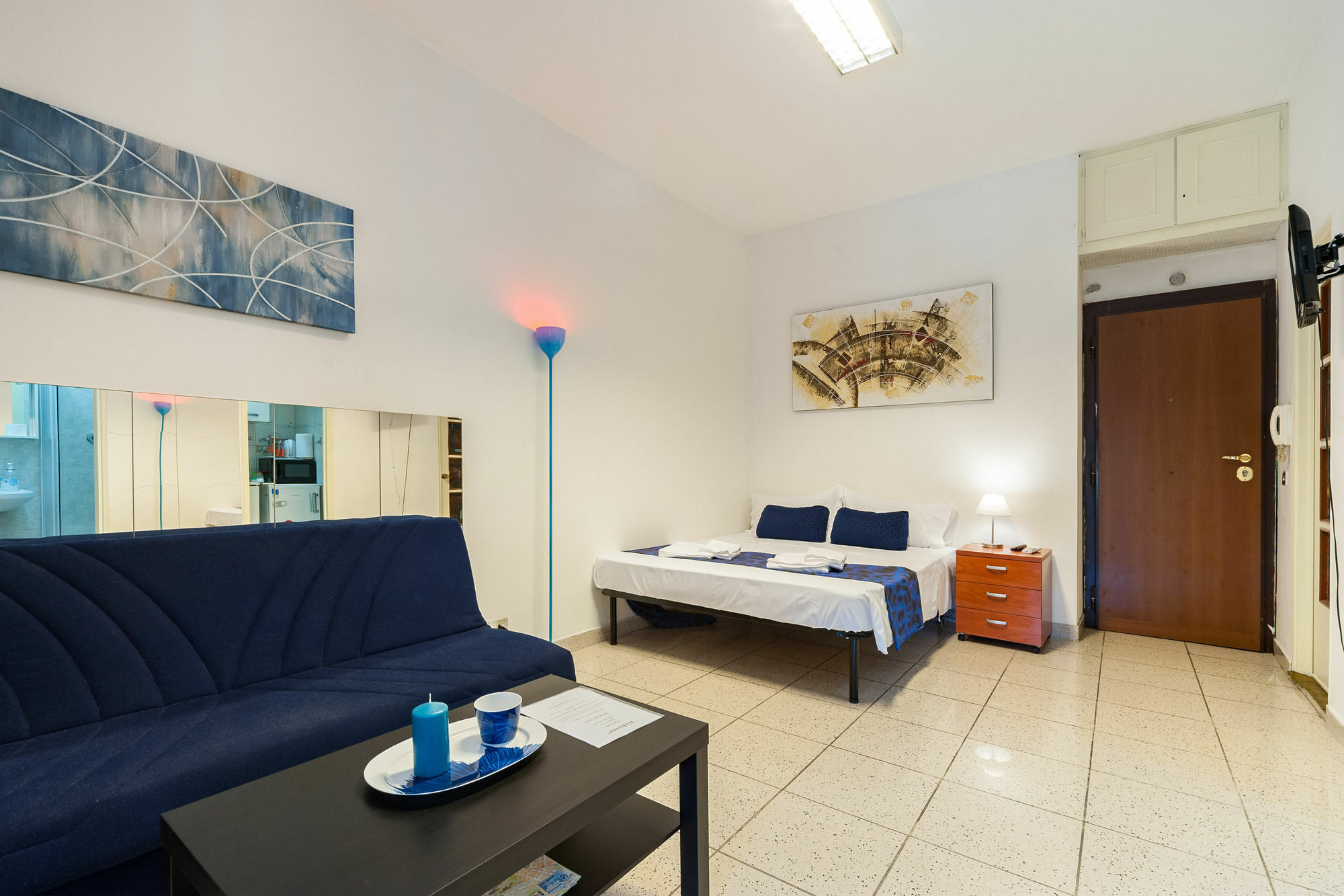 Hosting Flats Guesthouse Рим Екстериор снимка